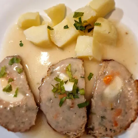 Отель Family Four Seasons