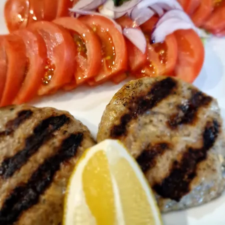 Отель Family Four Seasons 2*