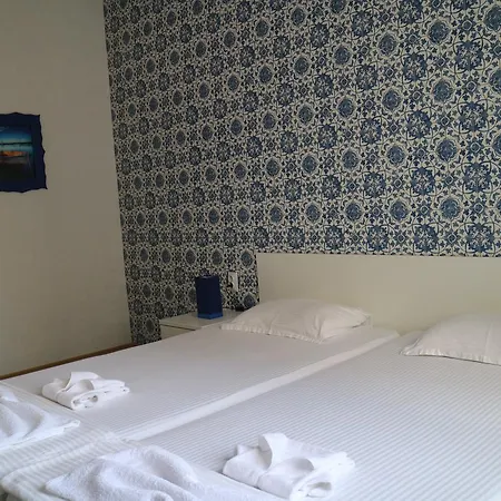 Family Four Seasons Hotel 2*