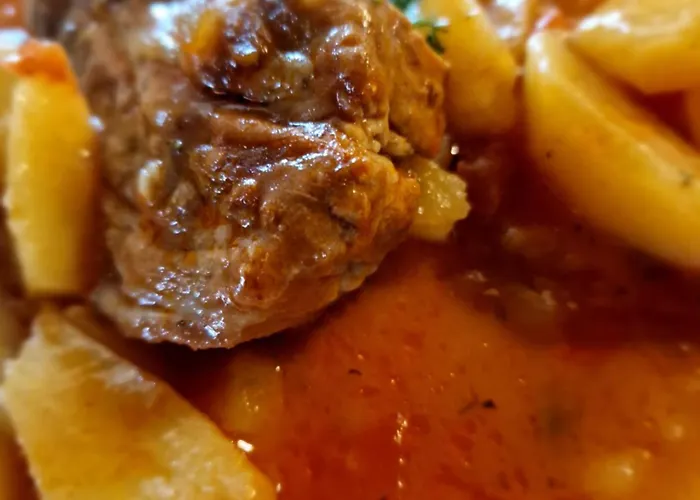 Family Four Seasons Țarevo