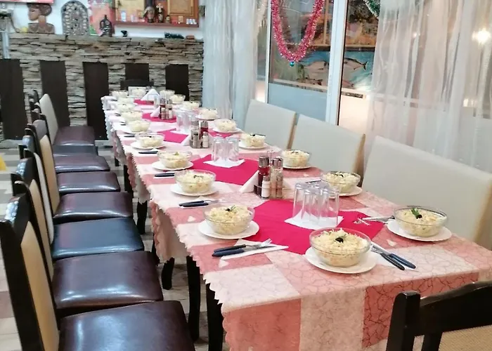 Family Four Seasons 2* Țarevo