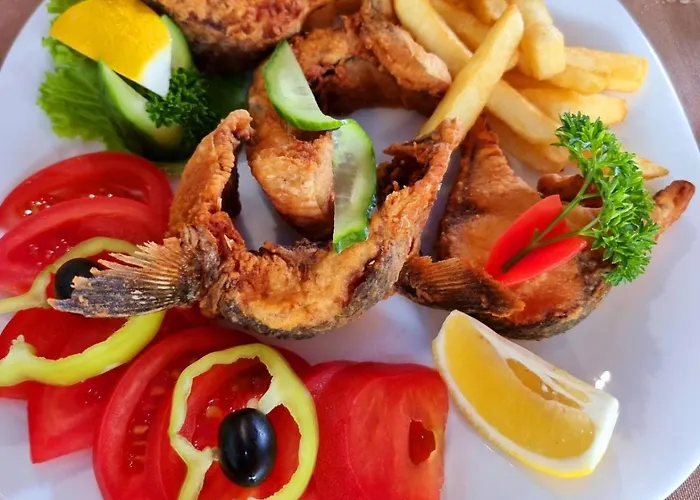 Family Four Seasons Hotel Țarevo