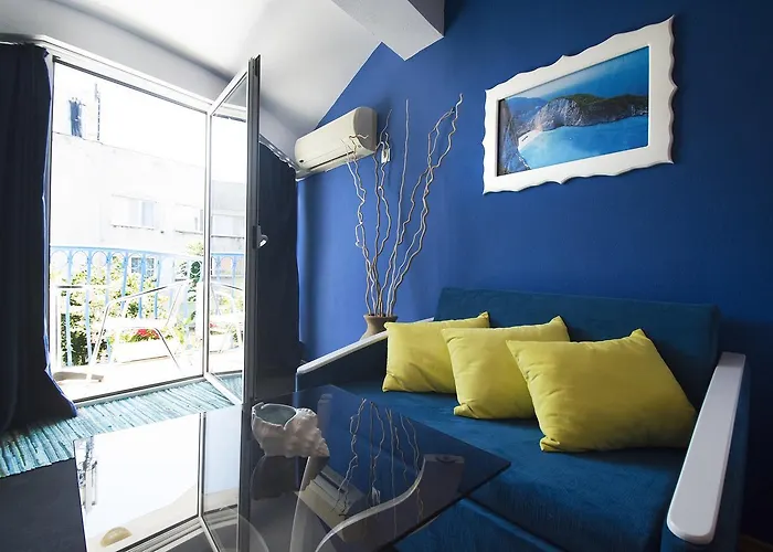 Family Four Seasons 2* Țarevo