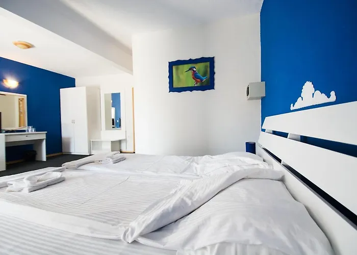 Family Four Seasons 2*